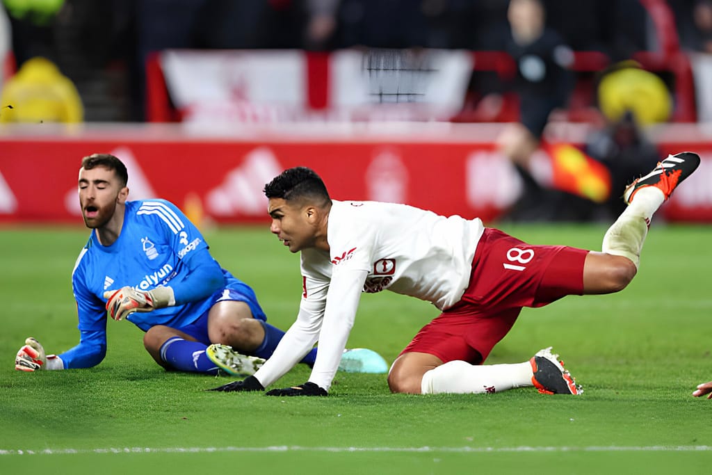 NOTTINGHAM, ENGLAND - FEBRUARY 28: Casemiro of Manchester United scores a goal to make it 0-1 during the Emirates FA Cup Fifth Round match between Nottingham Forest and Manchester United at City Ground on February 28, 2024 in Nottingham, England. (Photo by Robbie Jay Barratt - AMA/Getty Images)